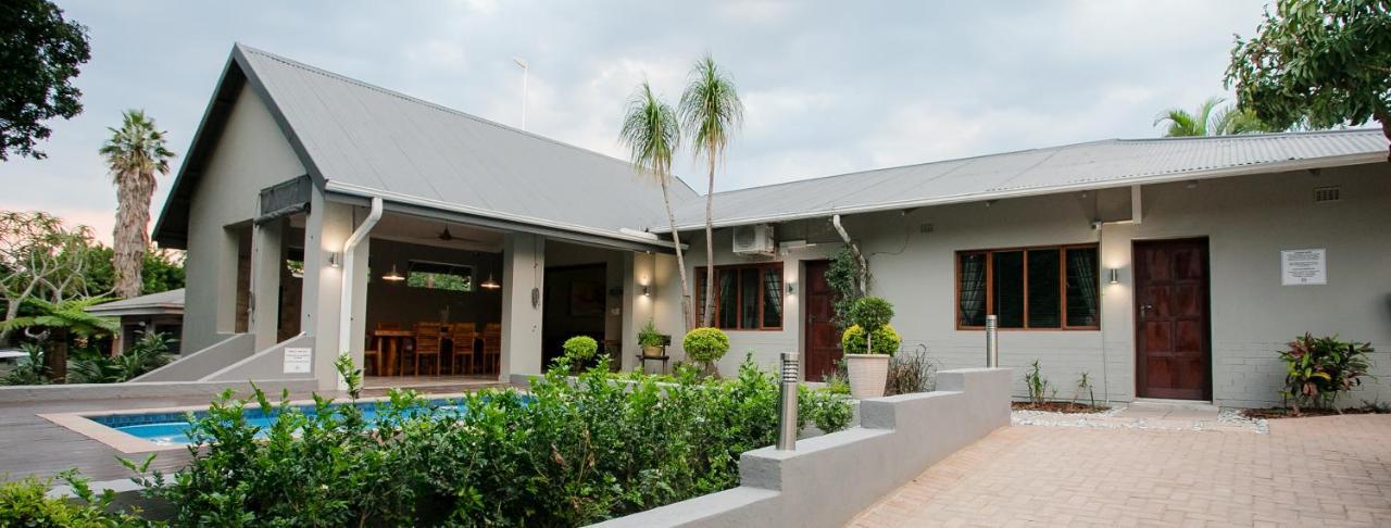 Vinique Guesthouse Mbombela Exterior foto